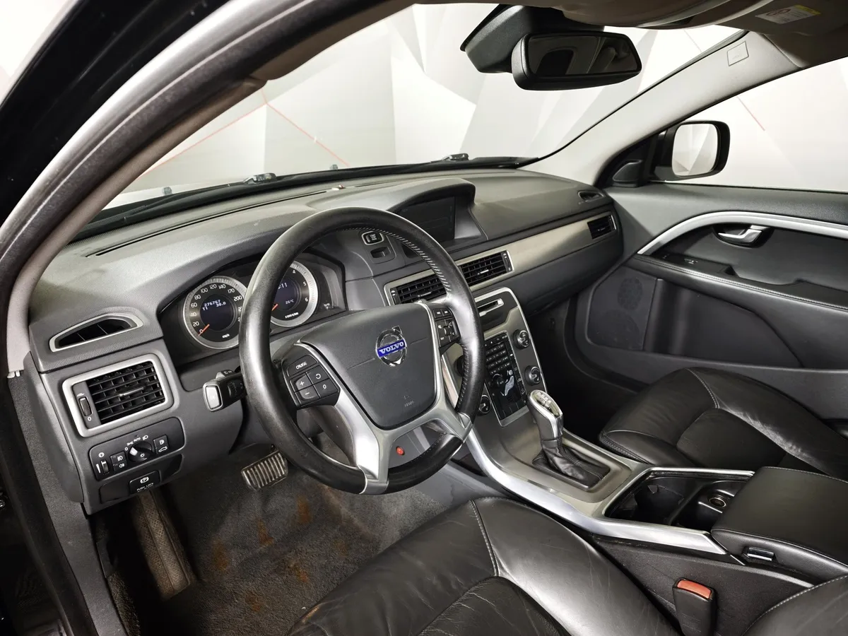 Volvo XC70 2.4 D4 Geartronic AWD (163 л.с.) Черный в АВИЛОН. Слайд №18