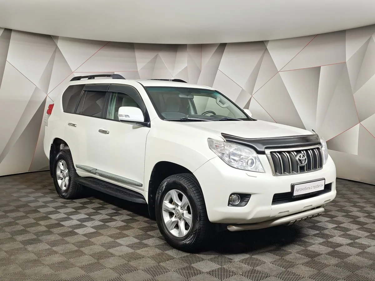 Toyota Land Cruiser Prado 3.0 D AT 4WD (173 л.с.) Белый в АВИЛОН. Слайд №3