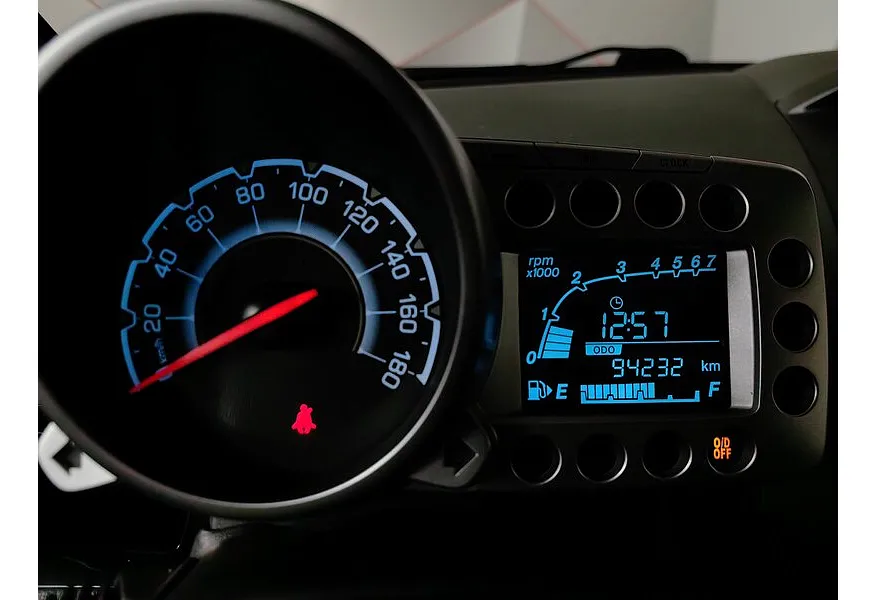 Chevrolet Spark 1.0 AT (68 л.с.) LS Черный в АВИЛОН. Слайд №17 Chevrolet Spark 1.0 AT (68 л.с.) LS Черный в АВИЛОН. Слайд №17