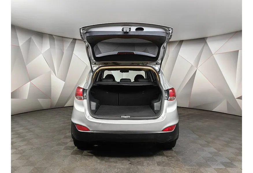 LIVE. Слайд №18