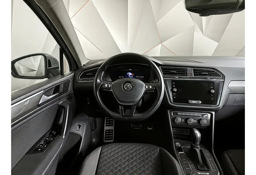 Volkswagen Tiguan 2.0 TSI 4Motion AT (180 л.с.) Status Белый в АВИЛОН. Слайд №15