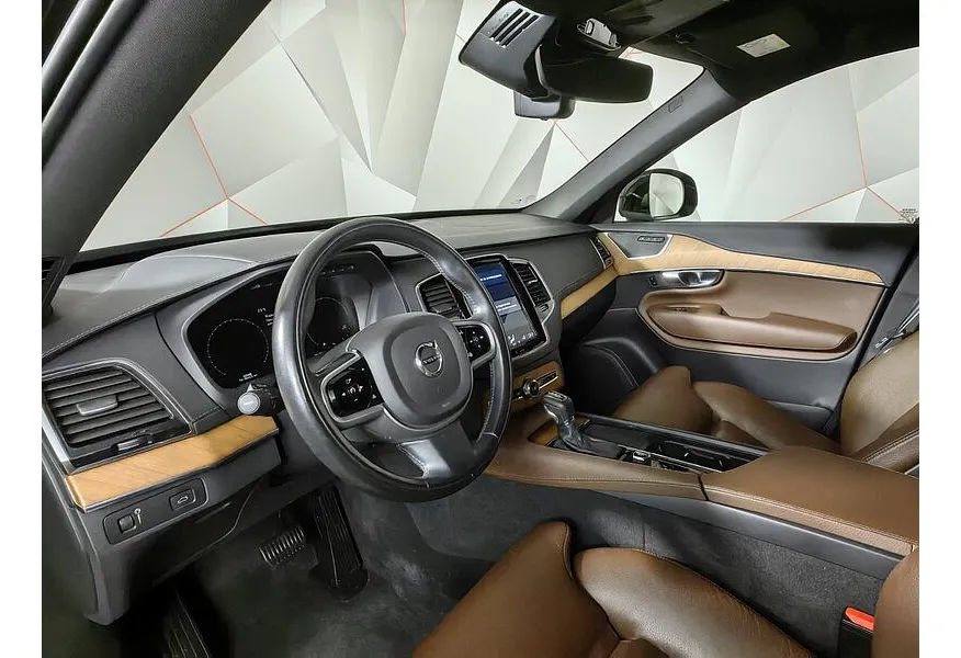 Volvo XC90 2.0 T5 Drive-E AT AWD (5 мест) (249 л.с.) Inscription Черный в АВИЛОН. Слайд №19