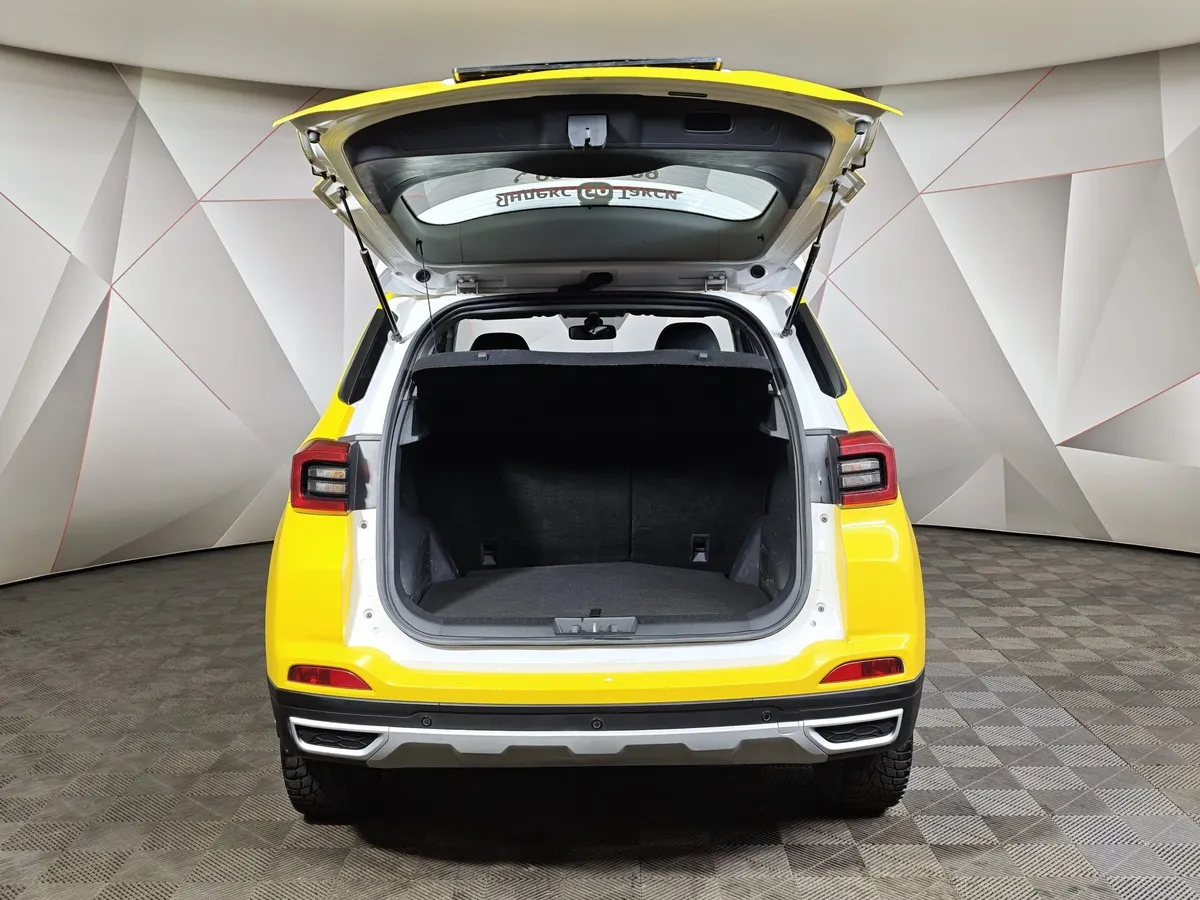 Chery Tiggo 4 1.5T DCT (147 л.с.) Line Желтый в АВИЛОН. Слайд №12