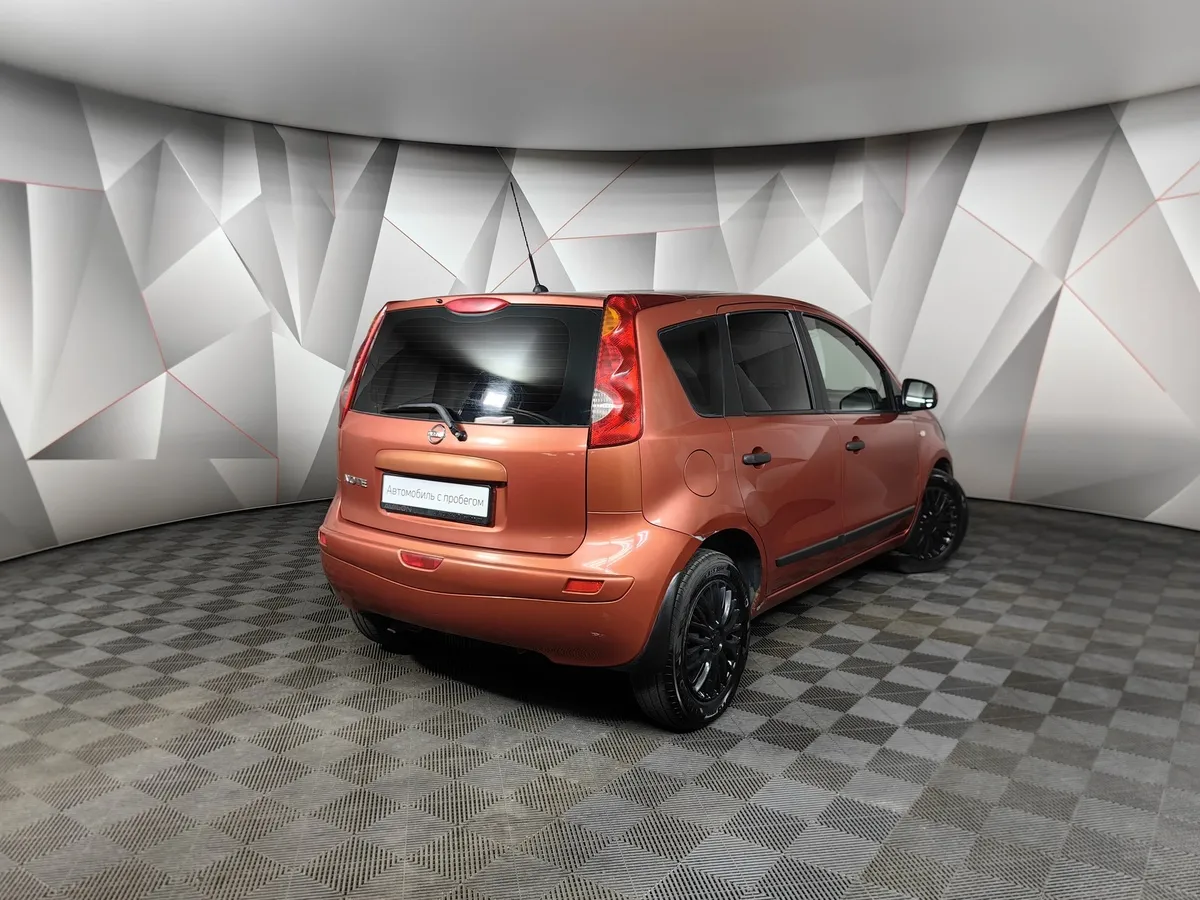 Nissan Note 1.6 AT (110 л.с.) Оранжевый в АВИЛОН. Слайд №2
