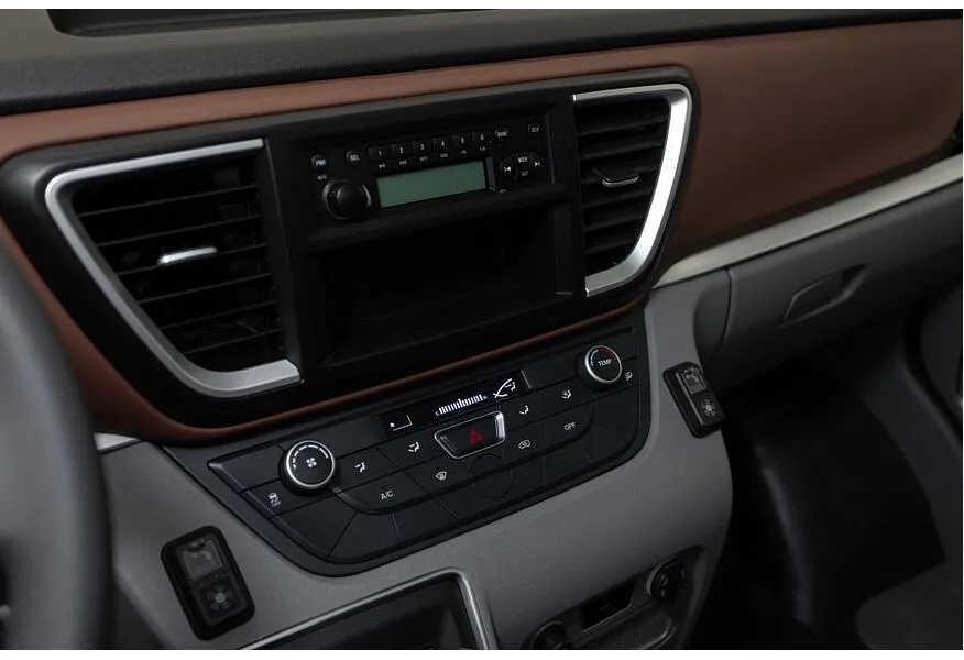 Sollers SF5 VAN 2.7D AT RWD SRW (150 л.с.) L3H2 3.5T Белый в АВИЛОН. Слайд №9