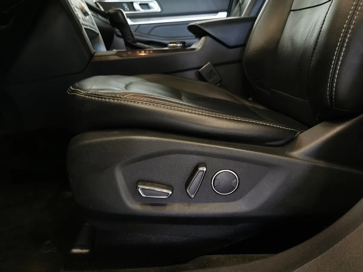 Ford Explorer 3.5 SelectShift 4WD (249 л.с.) Limited Plus Серый в АВИЛОН. Слайд №20