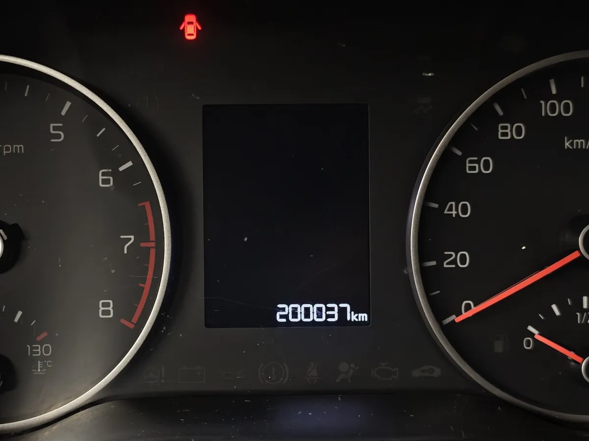 Kia Rio 1.6 AT (123 л.с.) Белый в АВИЛОН. Слайд №18