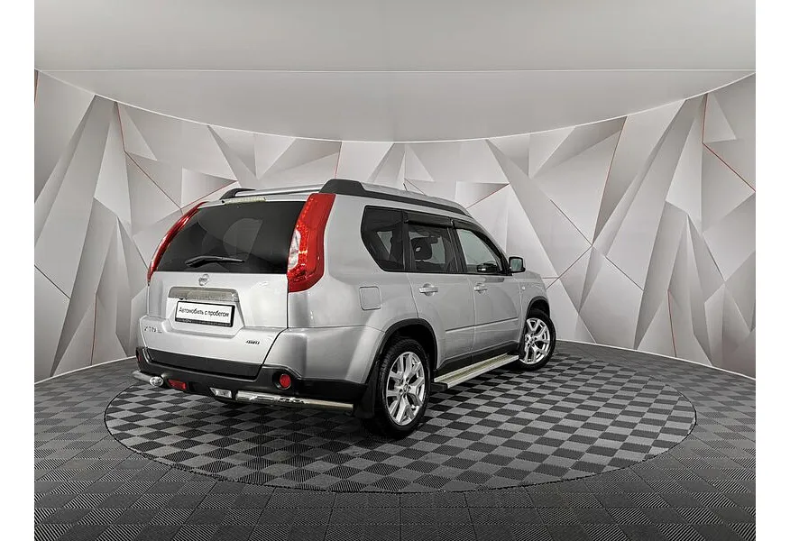 Nissan X-Trail 2.0 CVT AWD (141 л.с.) Серебристый в АВИЛОН. Слайд №2