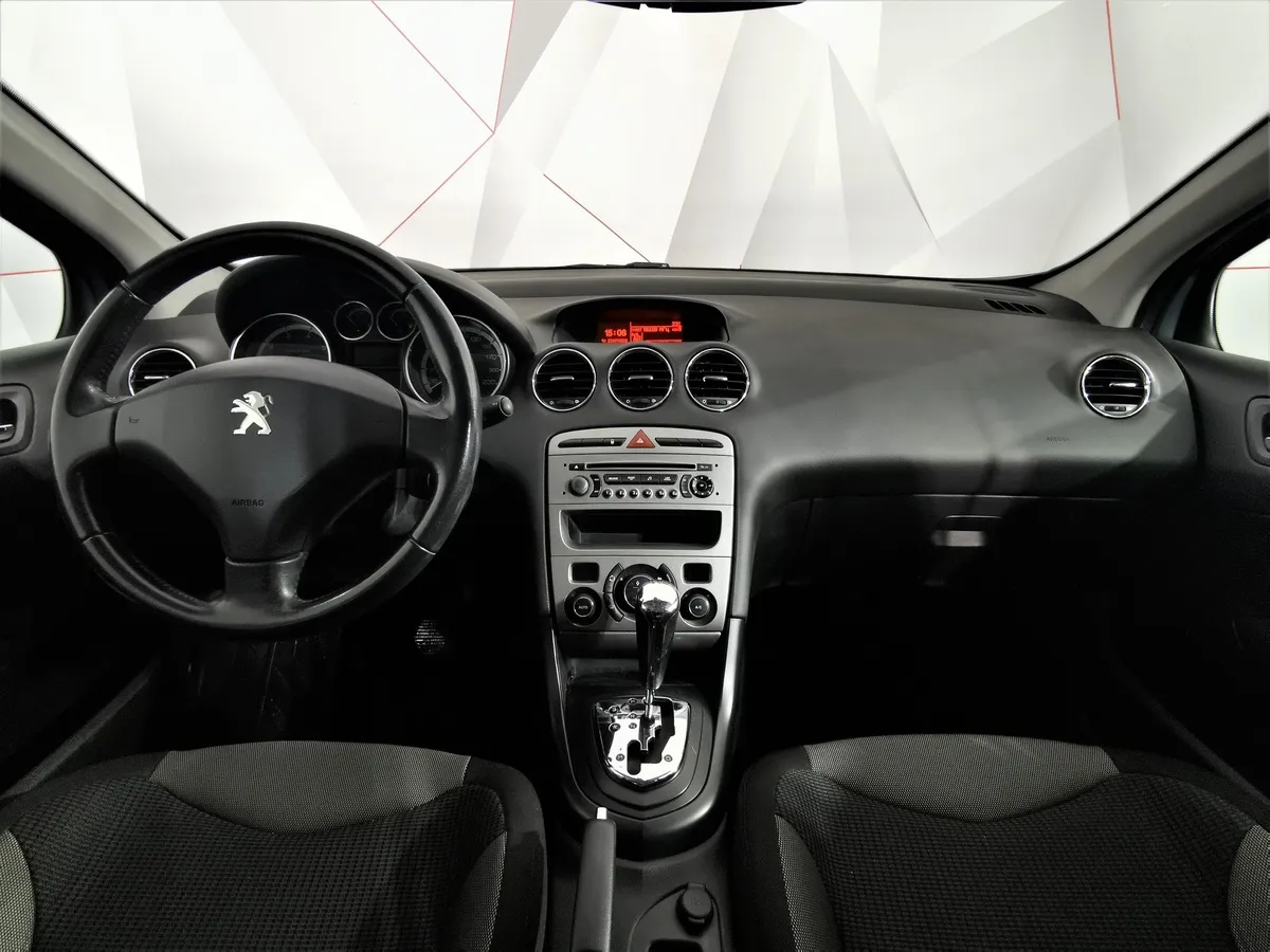 Peugeot 308 1.6 AT (120 л.с.) Голубой в АВИЛОН. Слайд №12