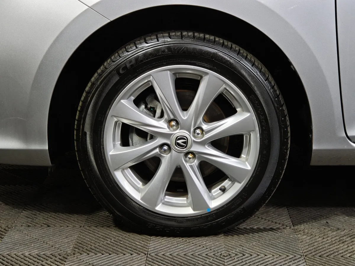 Changan Alsvin 1.5 DSG 2WD (107 л.с.) LX Серый в АВИЛОН. Слайд №9