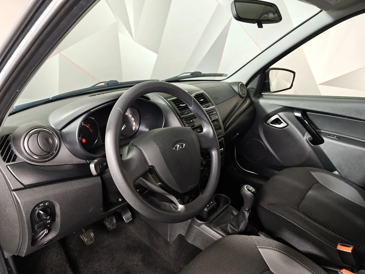 ВАЗ (Lada) Granta 1.6 MT 8кл (87 л.с.) Белый в АВИЛОН. Слайд №17