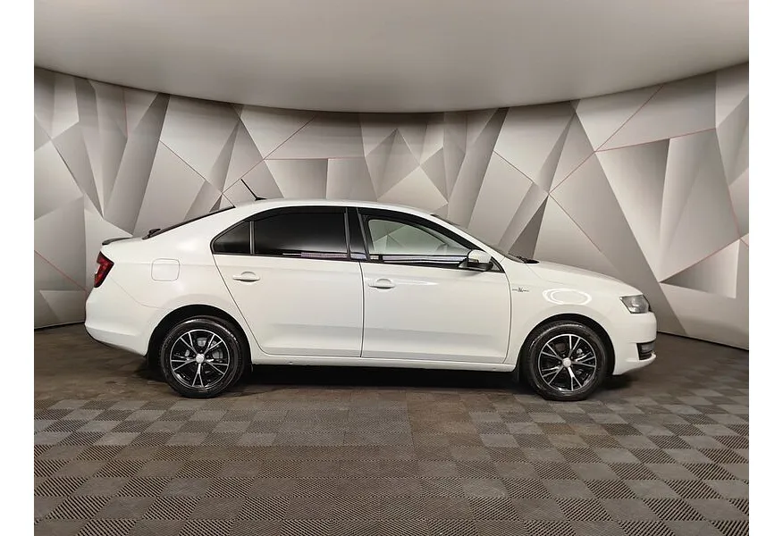 АВИЛОН - Skoda Rapid 1.6 MT (90 л.с.) Белый - slide 3