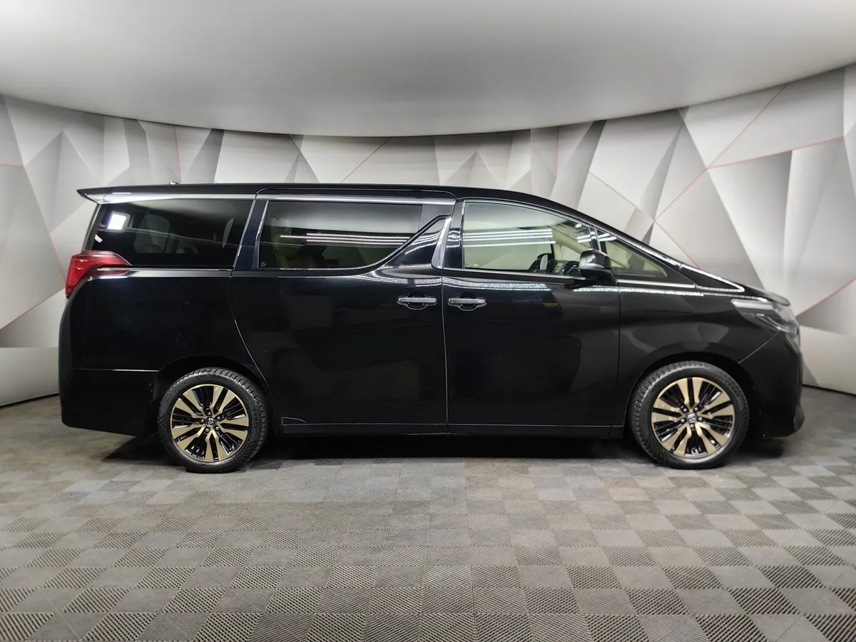 Toyota Alphard 3.5 AT (300 л.с.) Черный в АВИЛОН. Слайд №6
