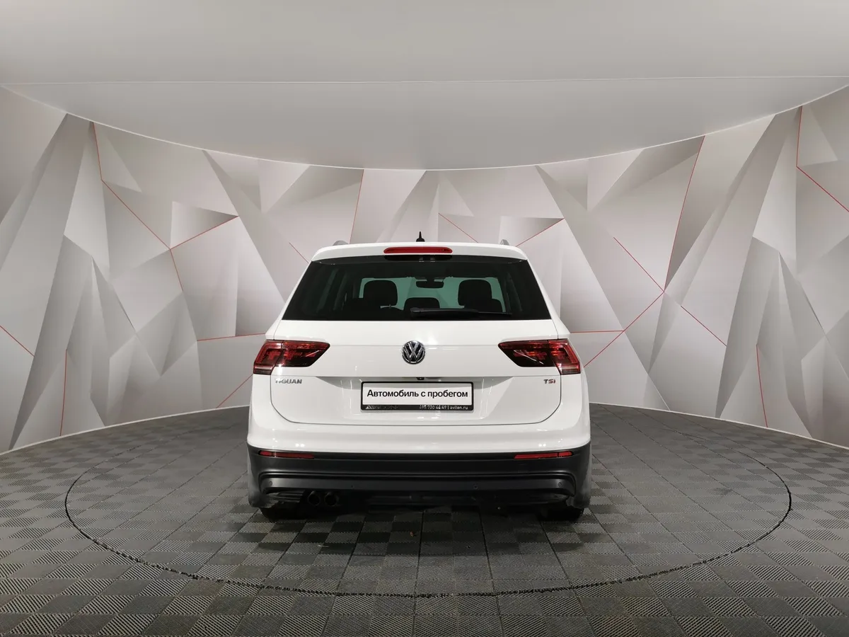 Volkswagen Tiguan 1.4 TSI BlueMotion DSG (150 л.с.) Avenue Белый в АВИЛОН. Слайд №8