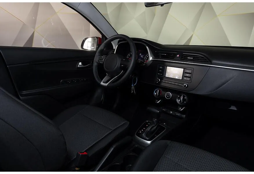 Solaris KRS 1.6 AT (123 л.с.) Comfort Красный в АВИЛОН. Слайд №8