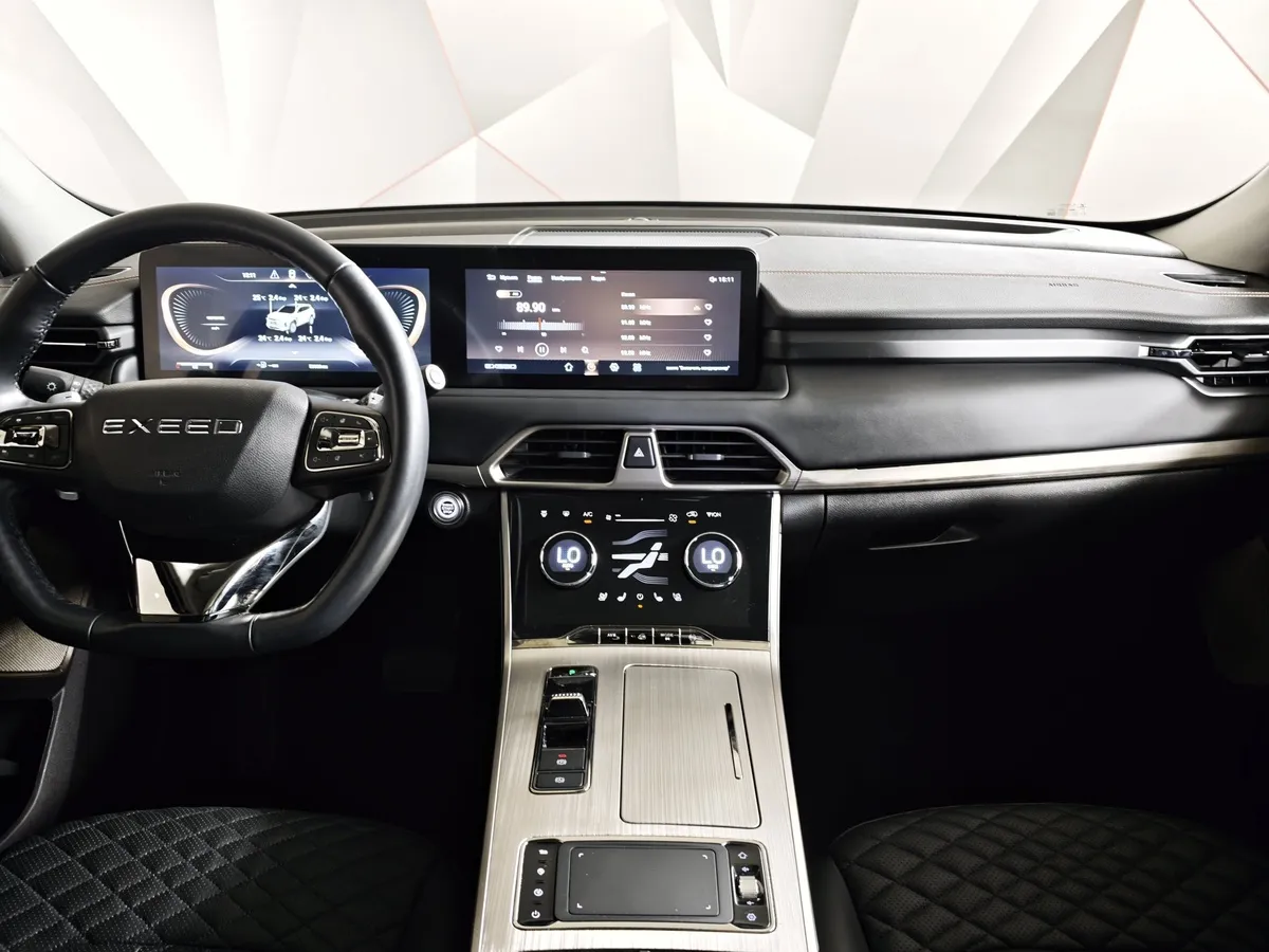 EXEED TXL 1.6 TGDI DCT7 AWD (186 л.с.) Luxury Черный в АВИЛОН. Слайд №14
