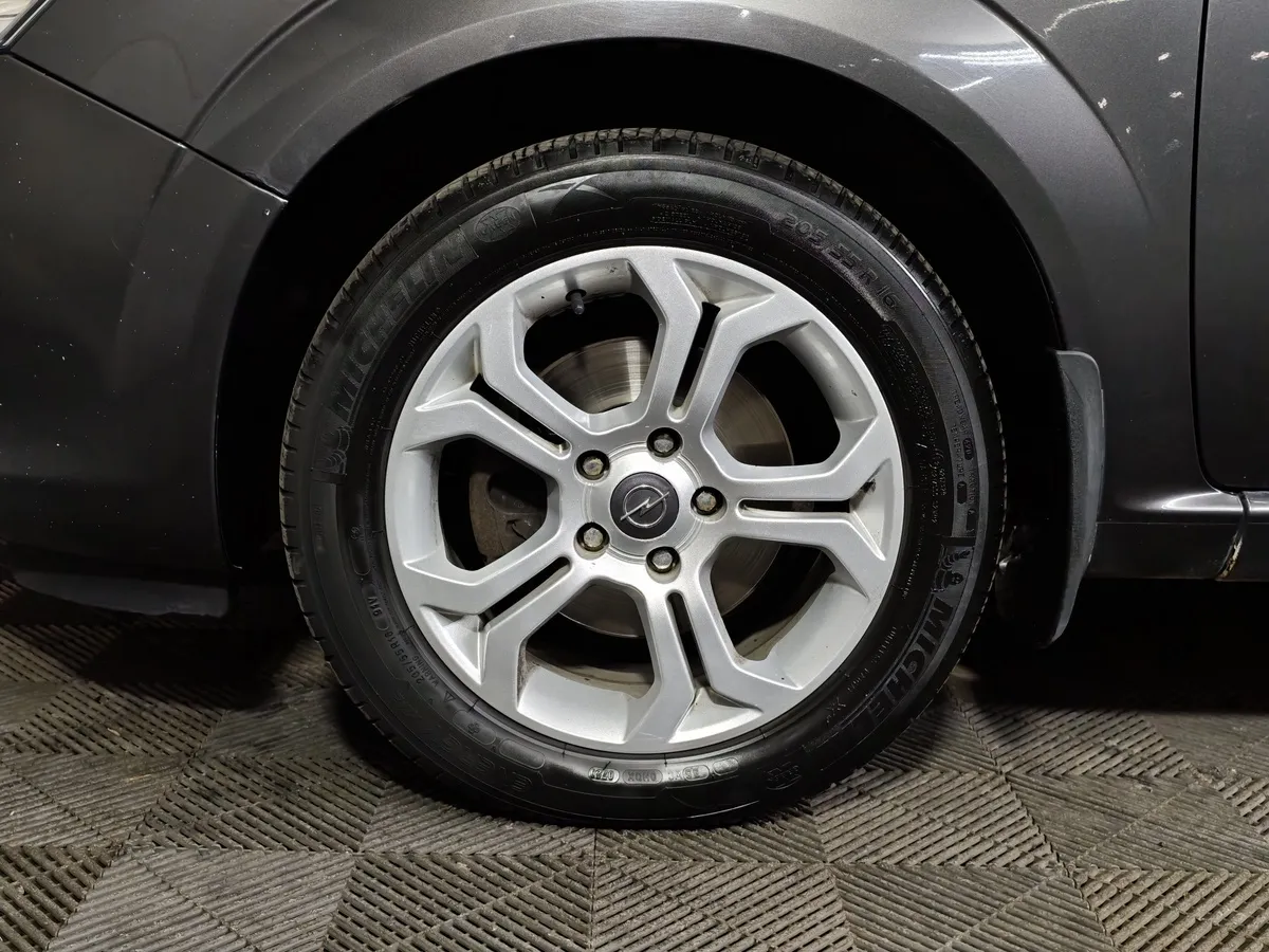 Opel Zafira 1.8 MT (140 л.с.) Серый в АВИЛОН. Слайд №9