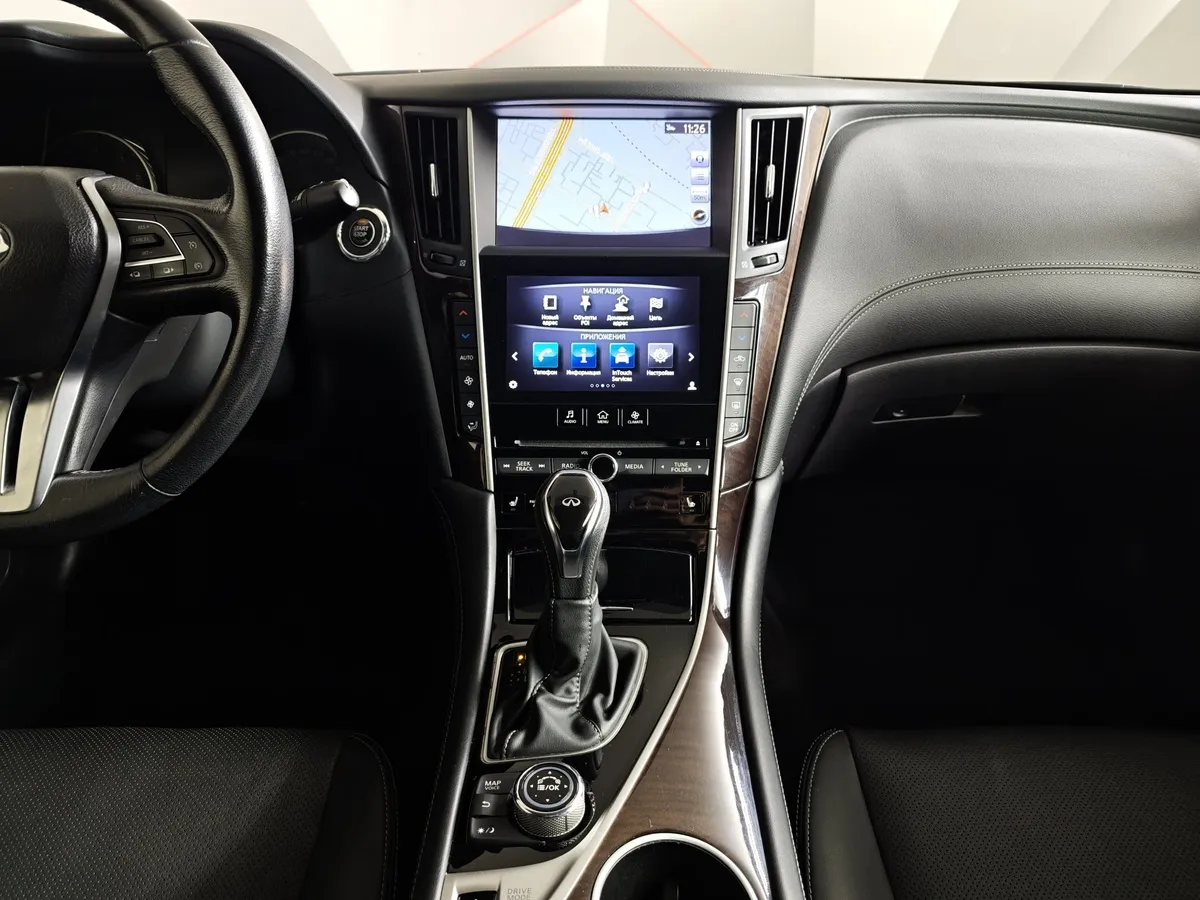 Infiniti Q50 2.0 T AT (211 л.с.) Серый в АВИЛОН. Слайд №15