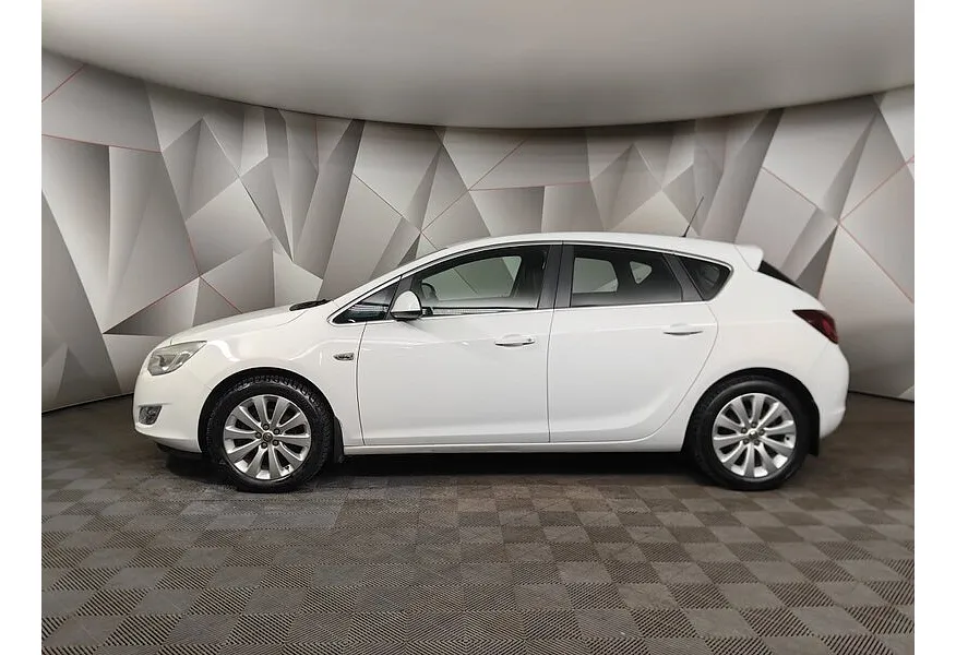 Opel Astra 1.6 AT (115 л.с.) Белый в АВИЛОН. Слайд №5