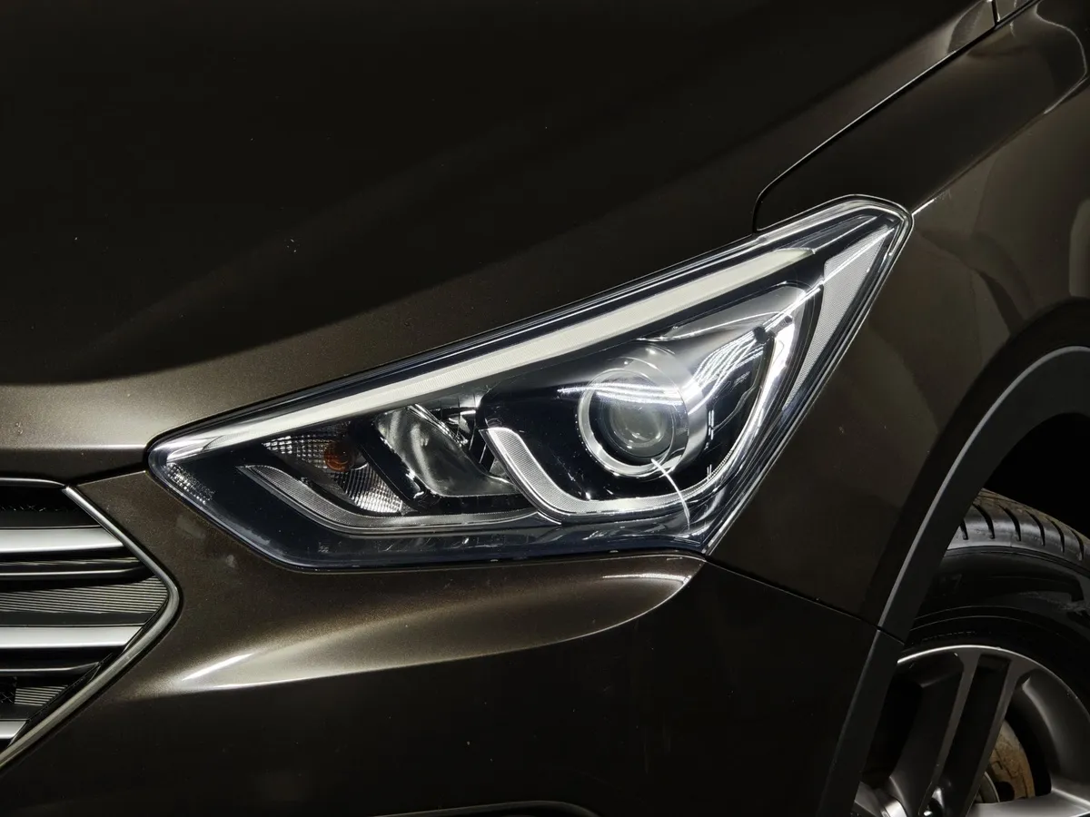 Hyundai Santa Fe 2.4 AT 4WD (175 л.с.) Comfort Коричневый в АВИЛОН. Слайд №10