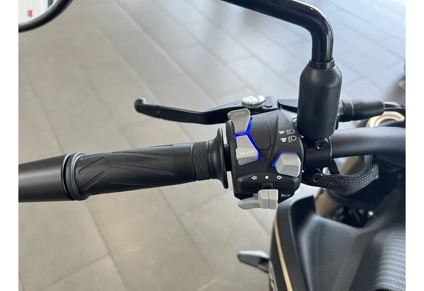 QJMOTOR SRK 550 554 см³ (56 л.с.) (56) 554 Черный в АВИЛОН. Слайд №11 QJMOTOR SRK 550 554 см³ (56 л.с.) (56) 554 Черный в АВИЛОН. Слайд №11