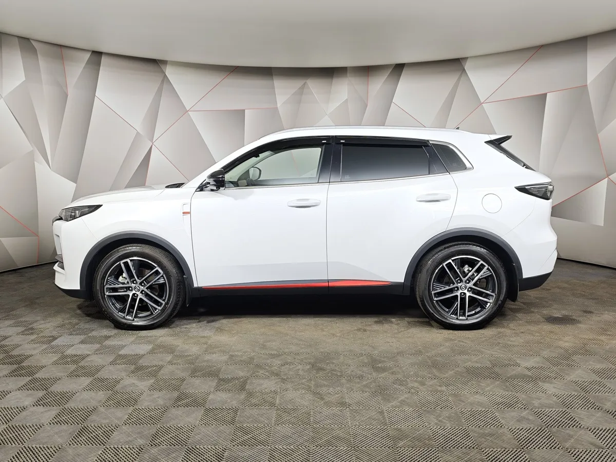 Changan UNI-S 1.5T 7DCT 2WD (181 л.с.) Tech Plus Белый в АВИЛОН. Слайд №5