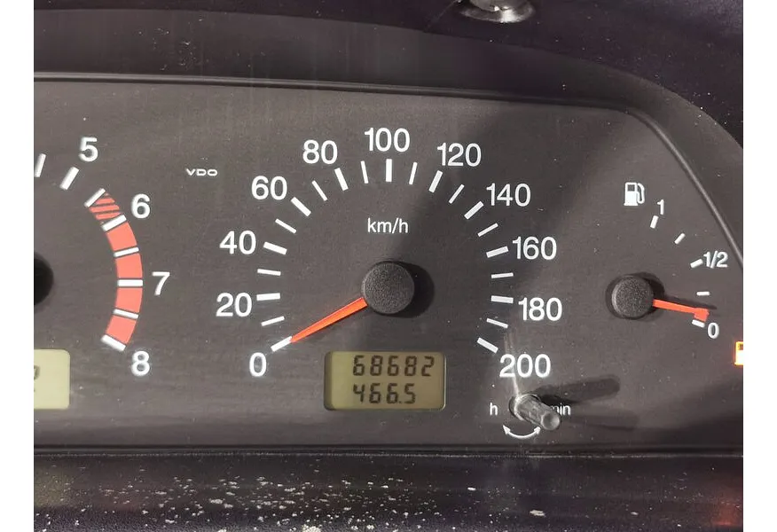 Chevrolet Niva 1.7 MT (80 л.с.) Серый в АВИЛОН. Слайд №18