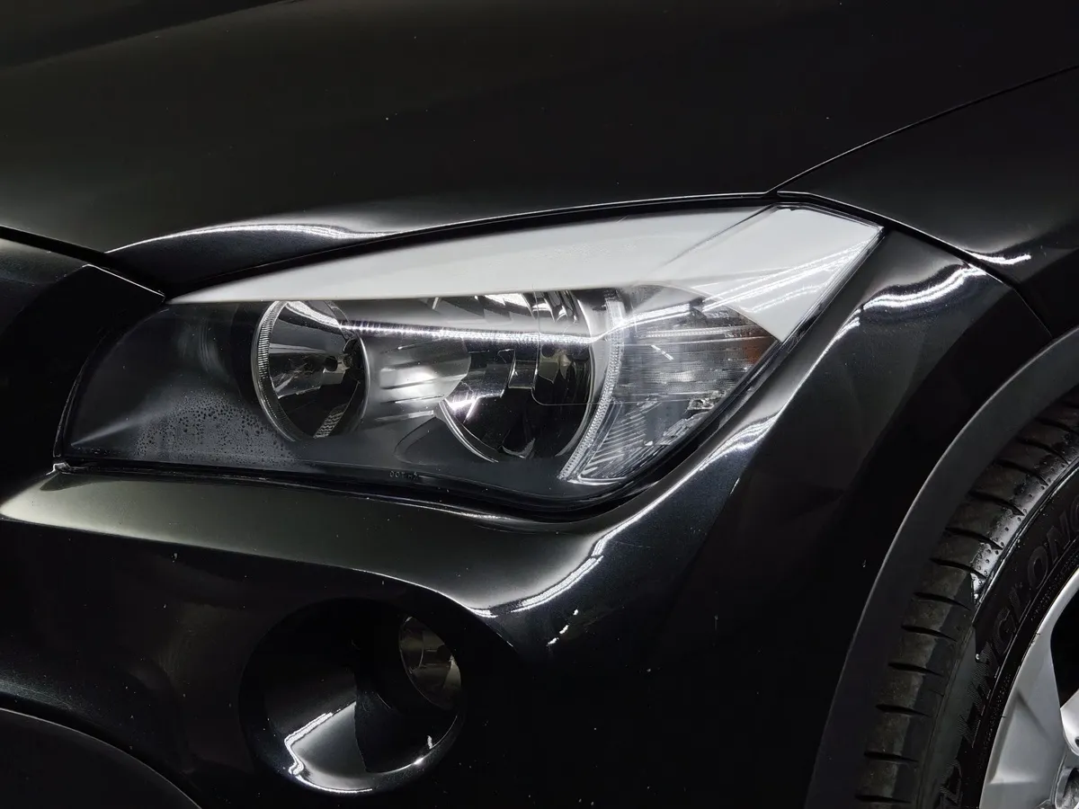 BMW X1 xDrive20d AT (184 л.с.) Черный в АВИЛОН. Слайд №7