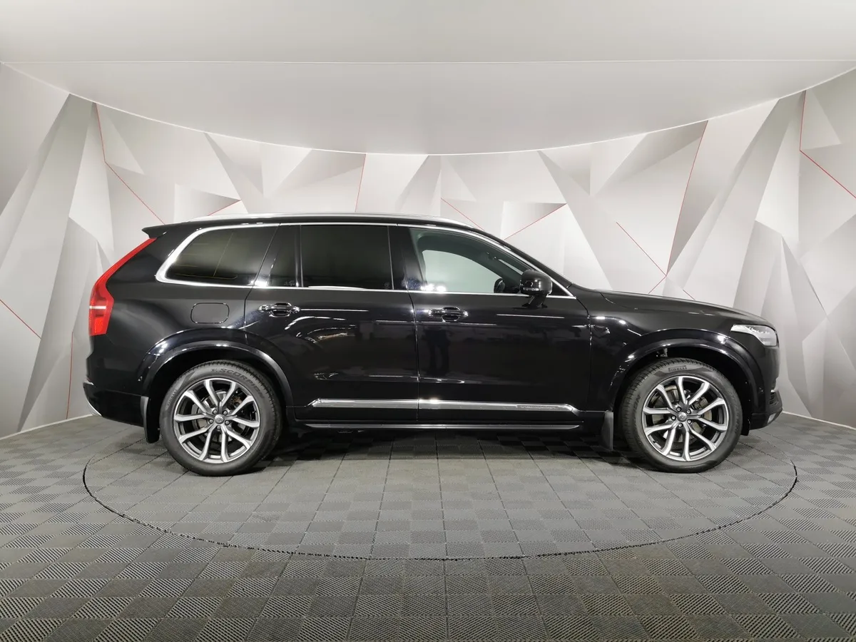 Volvo XC90 2.0 D5 Drive-E AT AWD (235 л.с.) Inscription Черный в АВИЛОН. Слайд №6