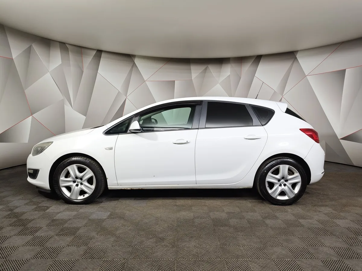 Opel Astra 1.6 AT (115 л.с.) Белый в АВИЛОН. Слайд №4
