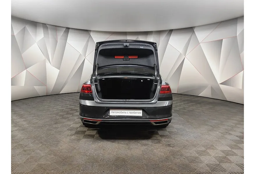 Volkswagen Passat 1.4 TSI BlueMotion DSG (150 л.с.) Highline Черный в АВИЛОН. Слайд №12