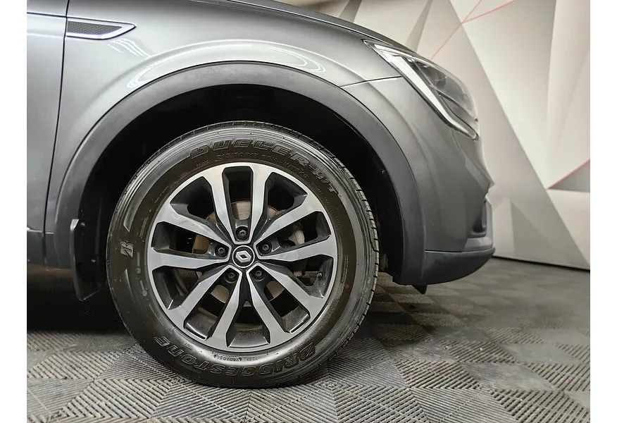 Renault Arkana 1.6 CVT 2WD (114 л.с.) Серый в АВИЛОН. Слайд №9