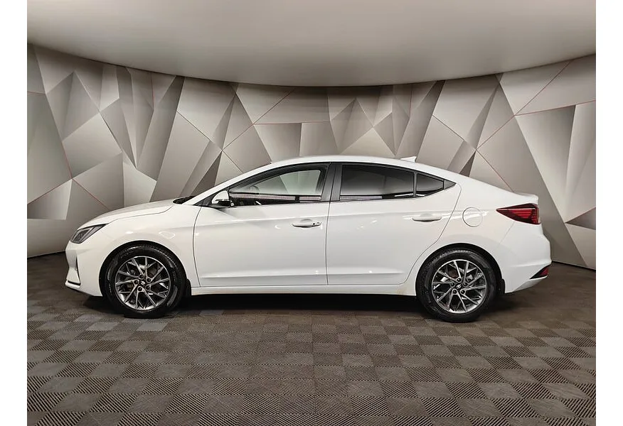 АВИЛОН - Hyundai Elantra 2.0 AT (150 л.с.) Family Белый - slide 2