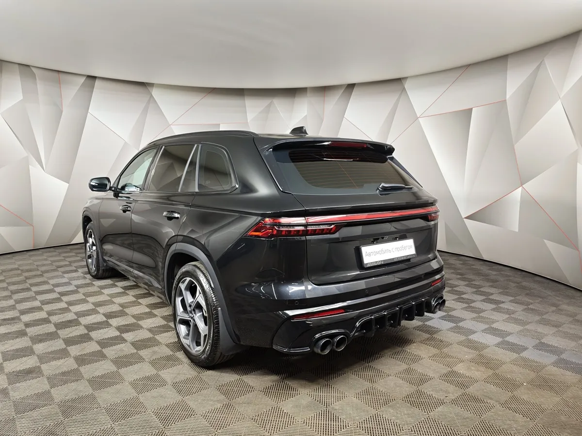 Geely Monjaro 2.0T 8AT 4WD (238 л.с.) Flagship Черный в АВИЛОН. Слайд №4