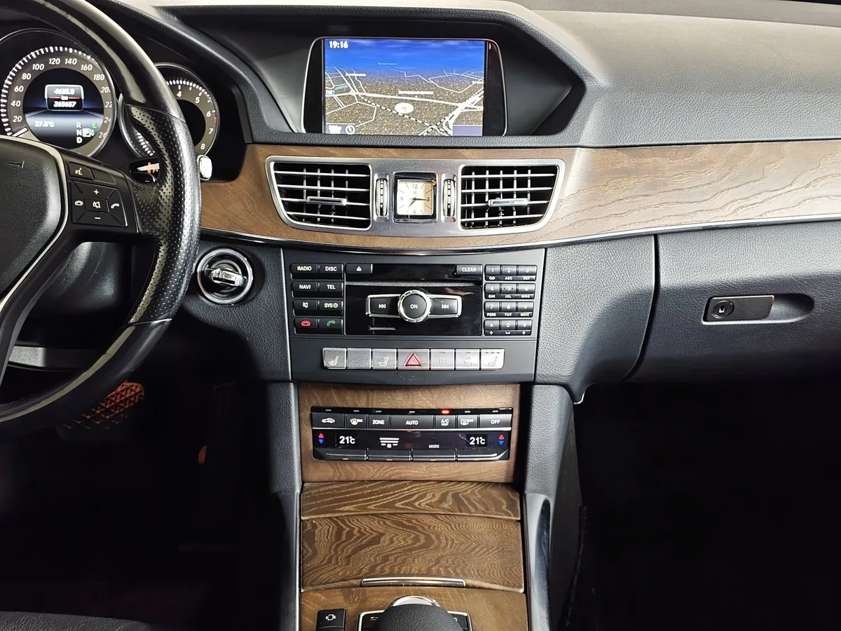 Mercedes-Benz E-Класс E 400 4Matic 7G-Tronic Plus (333 л.с.) Черный в АВИЛОН. Слайд №14