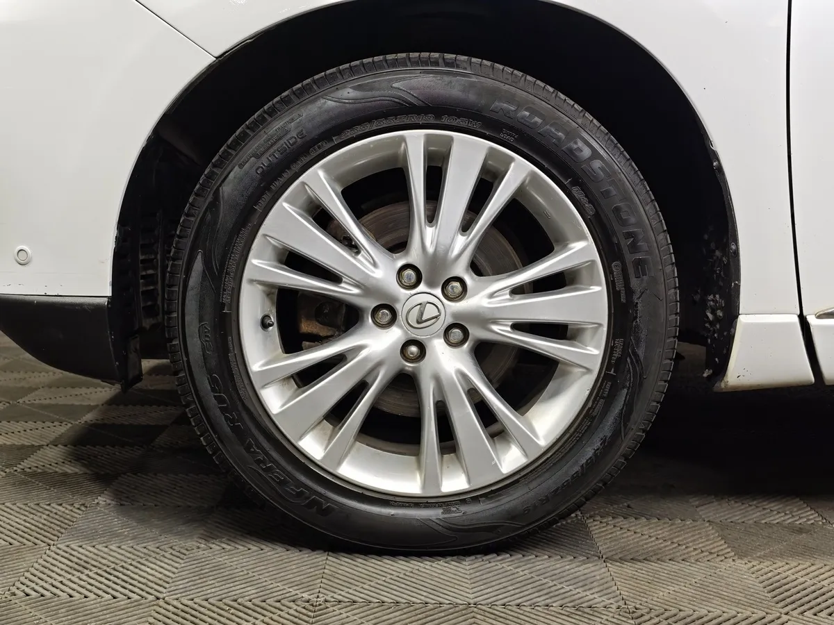 Lexus RX 270 AT (188 л.с.) Белый в АВИЛОН. Слайд №8