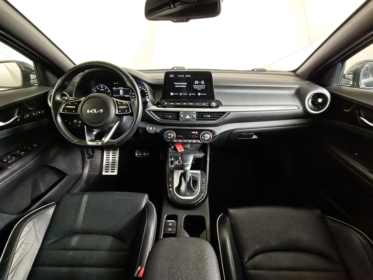 Kia Cerato 2.0 MPI AT (150 л.с.) GT Line Черный в АВИЛОН. Слайд №14