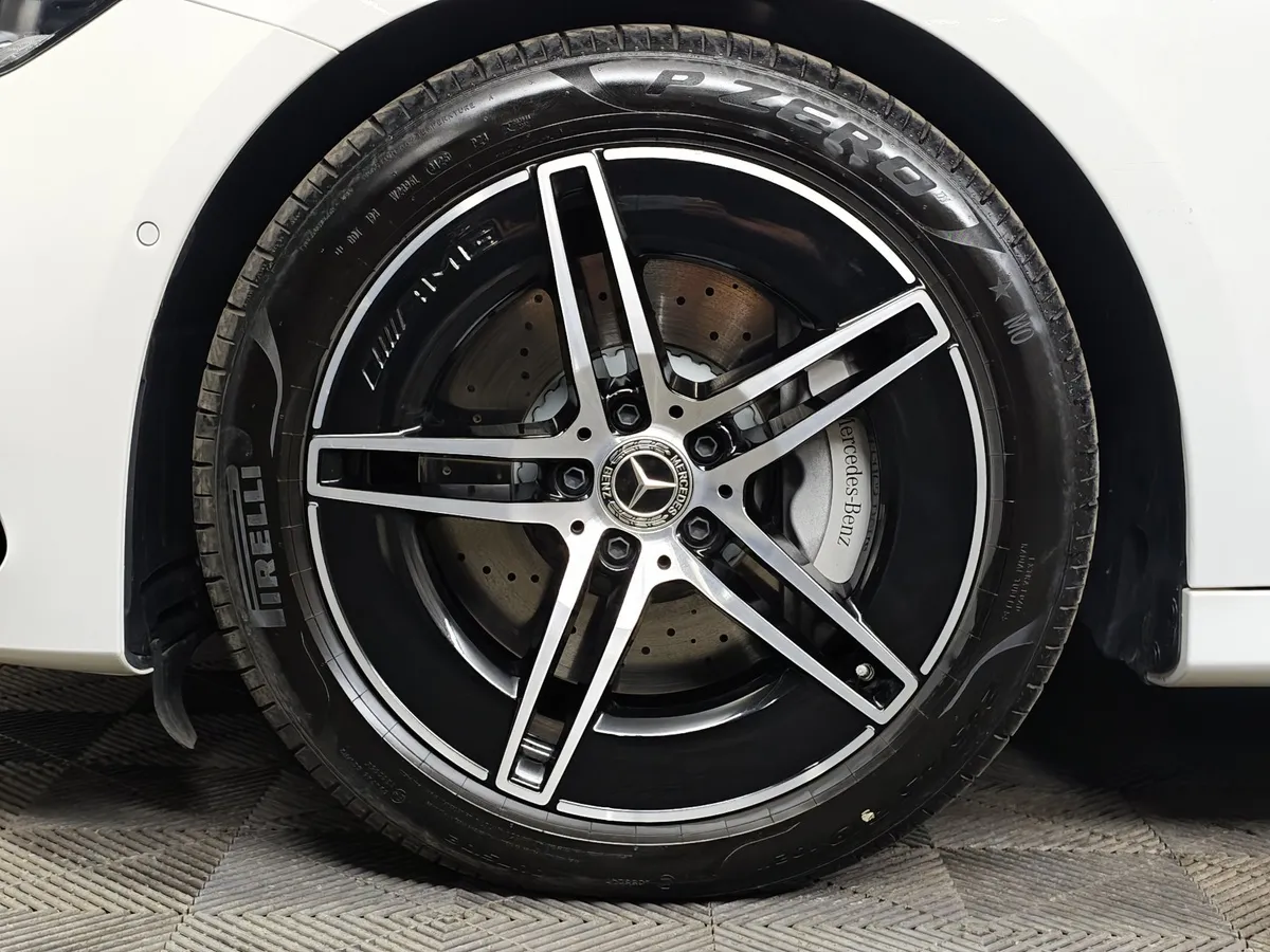 Mercedes-Benz E-Класс E 300 4MATIC (258 л.с.) Белый в АВИЛОН. Слайд №9