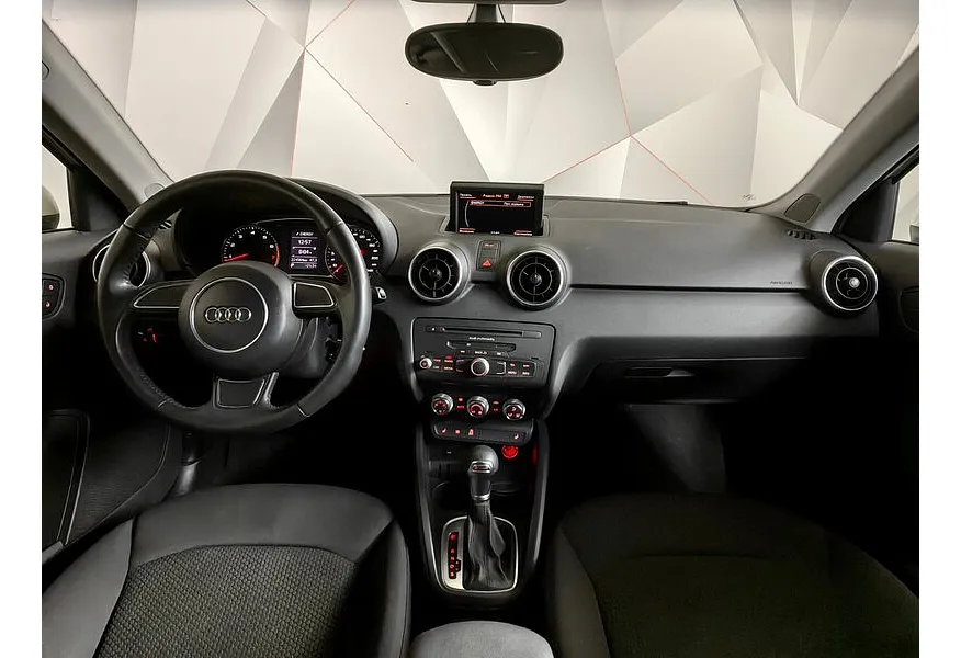 Audi A1 1.4 TFSI S-tronic (122 л.с.) Белый в АВИЛОН. Слайд №14