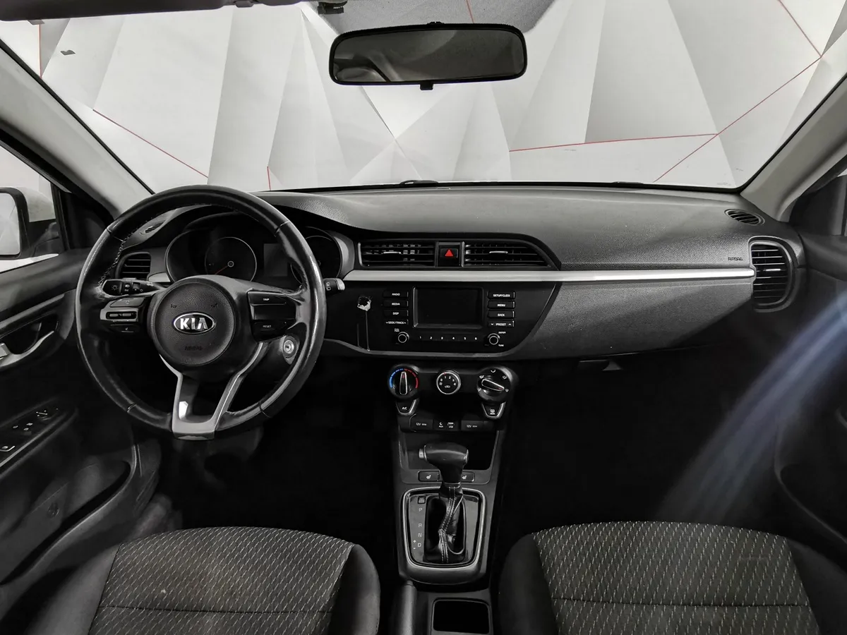 Kia Rio X-Line 1.6 AT (123 л.с.) Comfort Белый в АВИЛОН. Слайд №13