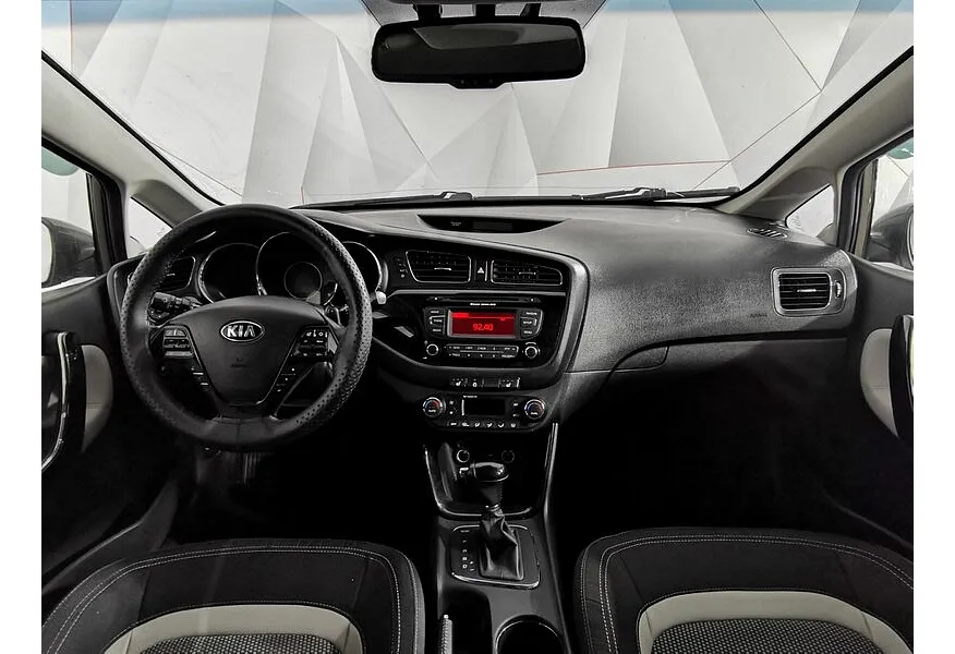 Kia Ceed 1.6 AT (122 л.с.) Коричневый в АВИЛОН. Слайд №14