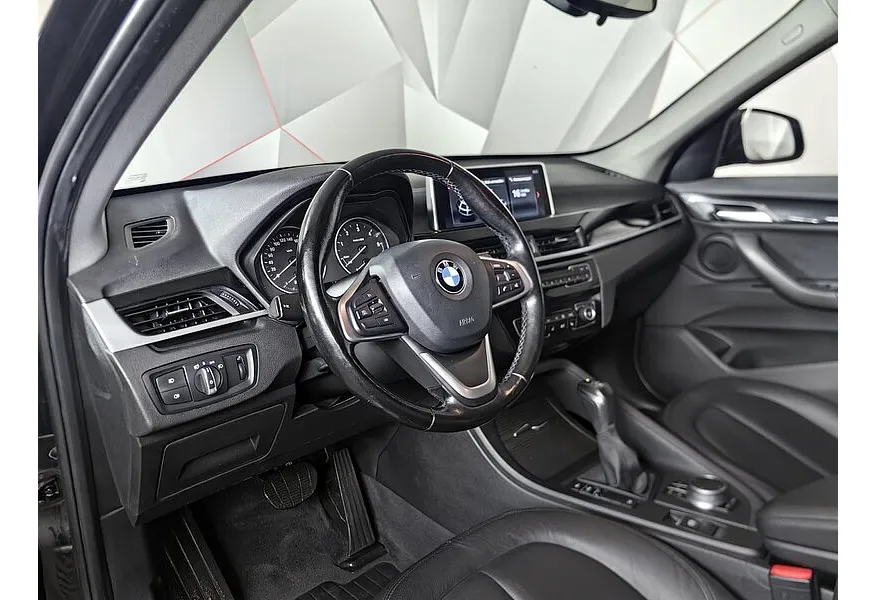 LIVE. Слайд №8