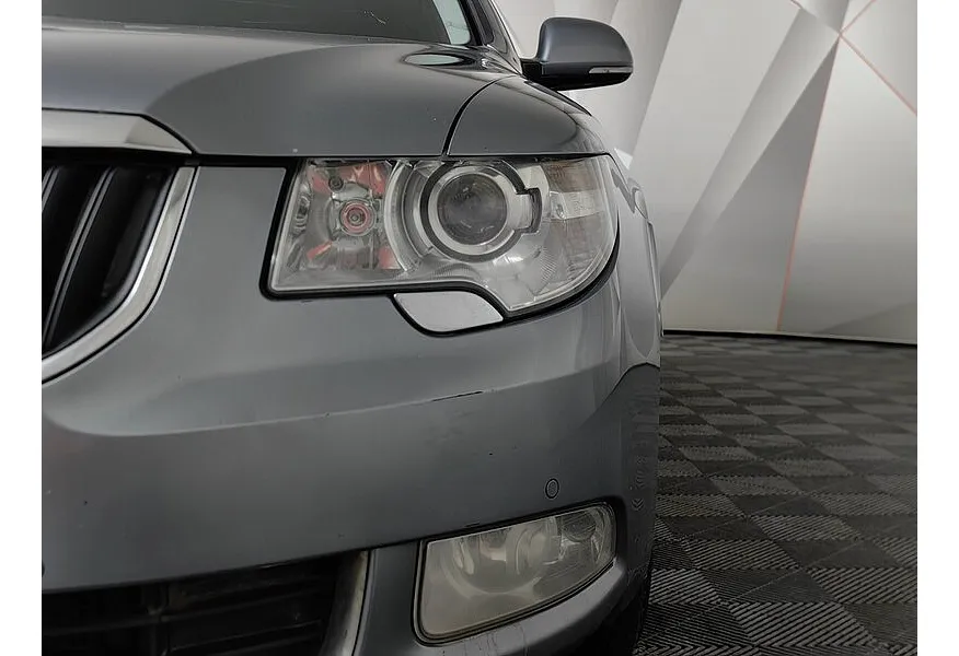 Skoda Superb 1.8 TSI AT (152 л.с.) Серый в АВИЛОН. Слайд №10