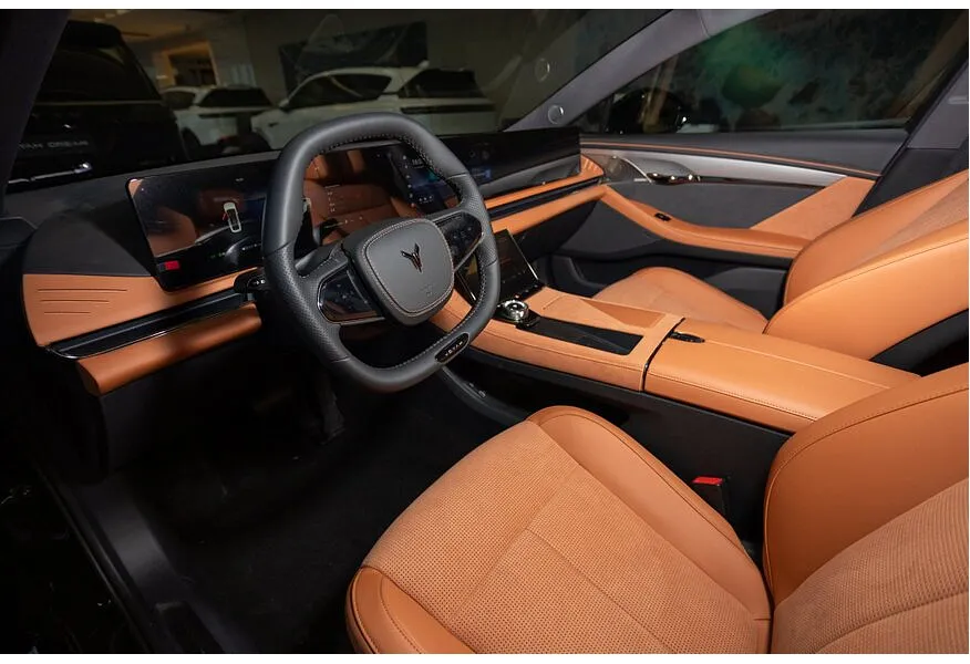 Voyah Passion 1.5 AT AWD (530 л.с.) Executive Черный в АВИЛОН. Слайд №8