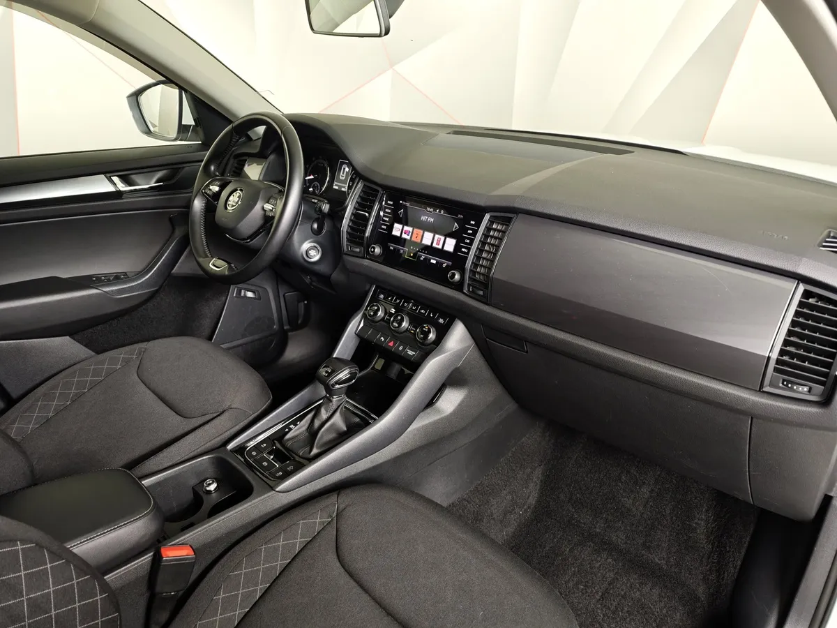 Skoda Kodiaq 1.4 TSI DSG 4X4 (150 л.с.) Белый в АВИЛОН. Слайд №13