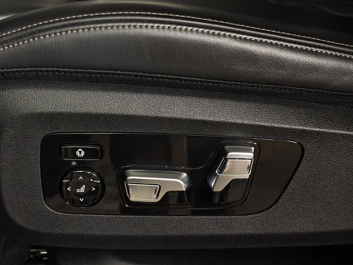 BMW X5 xDrive40i Steptronic (340 л.с.) Серый в АВИЛОН. Слайд №17
