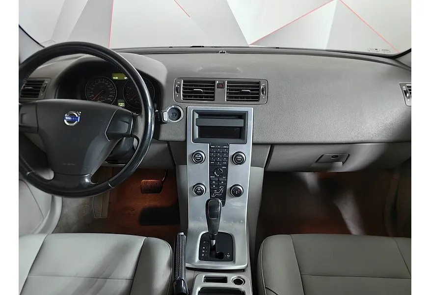 Volvo S40 2.0 Powershift (145 л.с.) Черный в АВИЛОН. Слайд №10