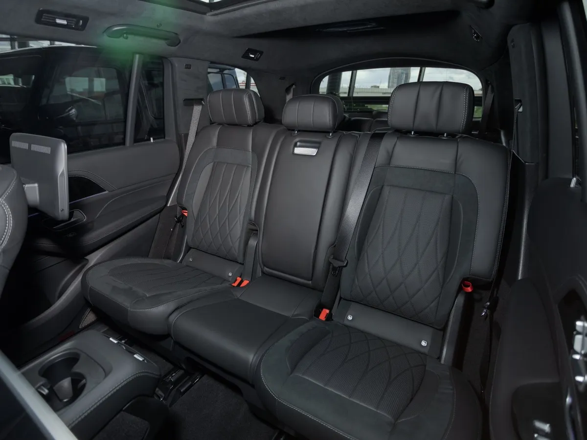 Mercedes-Benz GLS 63 4MATIC PLUS 9G-TRONIC (612 л.с.) Черный в АВИЛОН. Слайд №10