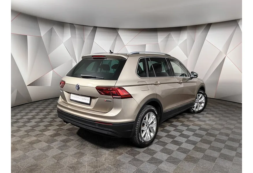 Volkswagen Tiguan 2.0 TSI 4Motion DSG (180 л.с.) Exclusive Коричневый в АВИЛОН. Слайд №2