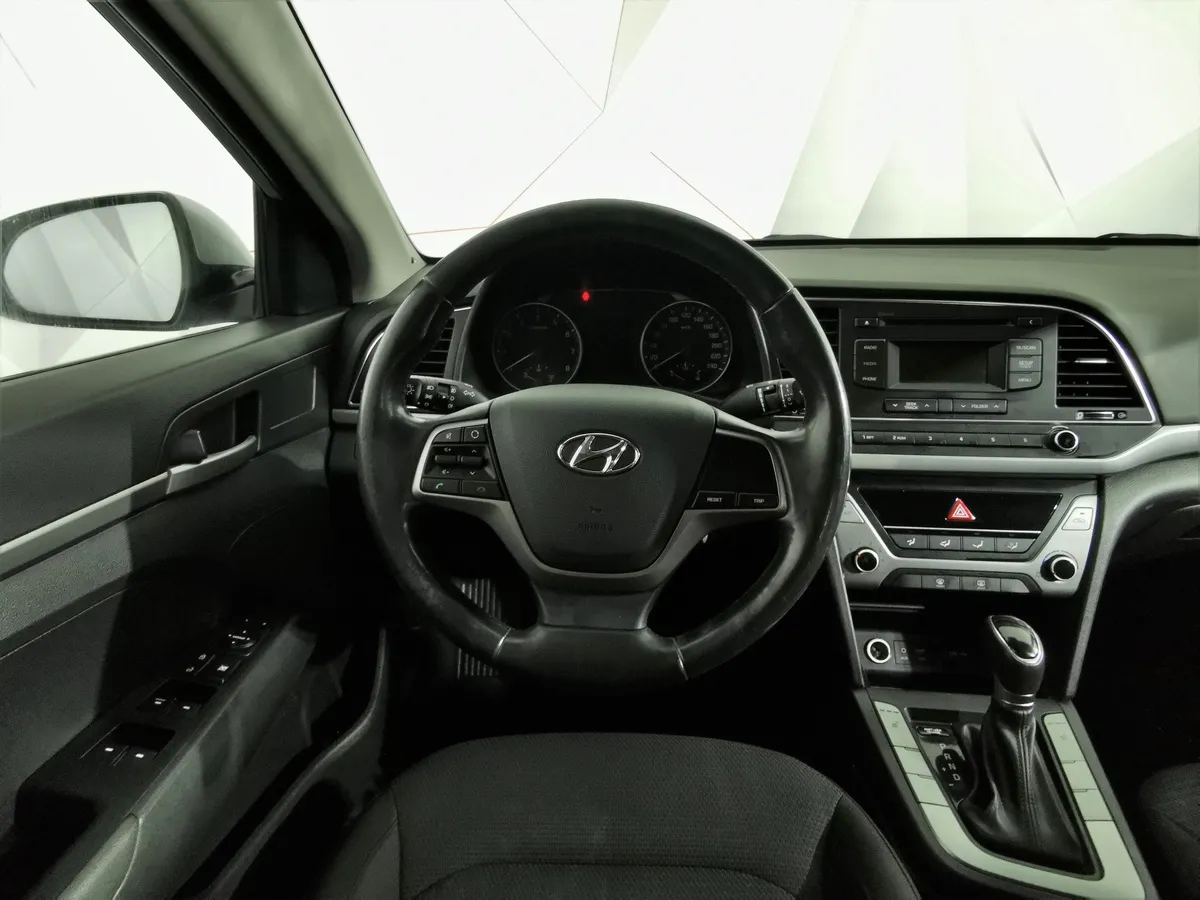 Hyundai Elantra 1.6 AT (128 л.с.) Aсtive (CA4) Серебристый в АВИЛОН. Слайд №19
